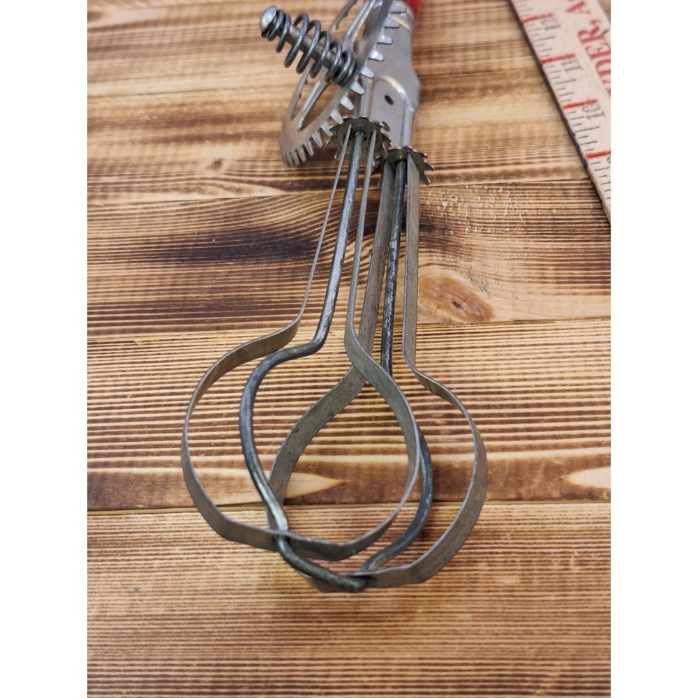 Antique Farmhouse, Red‎ Wood Handle, Wire Basket, A & J Ekco Egg Beater Set X2 - Picture 4 of 9